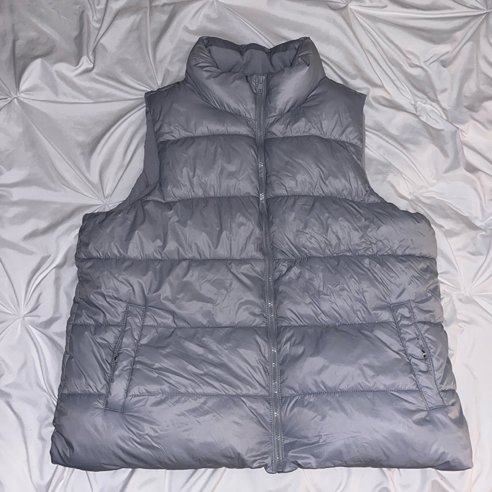 Women’s Old Navy Grey Puffer Vest Grey Silver